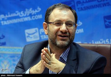 «نظام‌الدین موسوی»، نماینده مجلس شورای اسلامی، در توییتی نوشت: «چه خام و ساده لوح، آنها که شعارهای اینها را باور میکنند.»