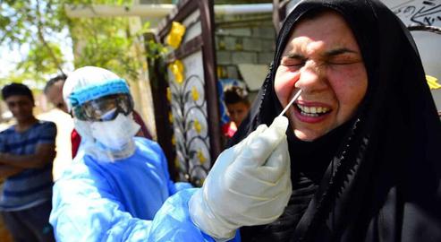 Currently Iran conducts between 30,000-40,000 coronavirus tests per day. According to health officials, 30 to 40 percent of the tests return false negatives, distorting the official number of Covid-1