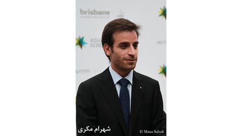 الان زورم به حل مشکلات اونجا می‌رسه  