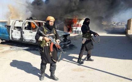 Donald Trump must keep Sunni allies onside and shun Iran to show he is serious about Isil
