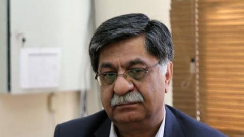خبرگزاری‌های «فارس» و «بسیج‌نیوز» از اواسط تیر ۱۳۹۹ با انتشار اخباری، خواستار استعفای «محمدمهدی فرقانی»، استاد و مدیر دانشکده علوم ارتباطات اجتماعی «دانشگاه علامه طباطبایی» شده‌اند.