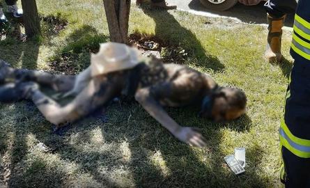 یک جانباز خود را مقابل بنیاد شهید کرمانشاه به آتش کشید