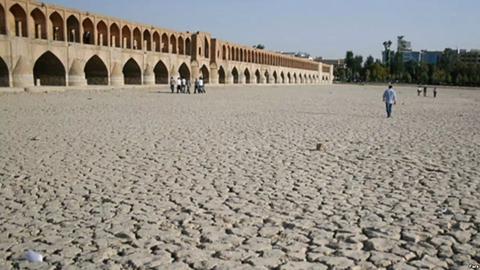 بحران آب در ایران؛ ۲۰ سال دیگر زندگی در برخی شهرها ممکن نیست