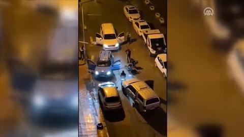 رسانه‌های ترکیه روز ۲۱ مهر۱۴۰۰ از دستگیری هشت نفر، از جمله دو افسر اطلاعاتی ایرانی در شهر وان که قصد ربودن یک نظامی سابق ایرانی را داشتند، خبر داده‌ بودند.