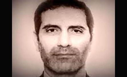 «اسدالله اسدی»، دیپلمات ایرانی و کارمند وزارت اطلاعات ایران که در صدد بمب‌گذاری در مراسم «سازمان مجاهدین خلق» در پاریس بود.