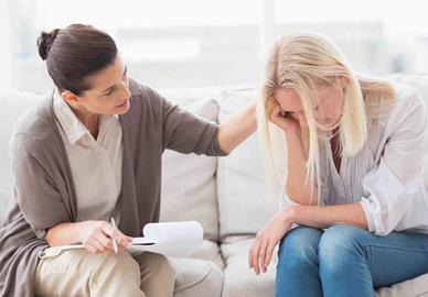از روان‌شناس بپرس؛ قربانی، آزارگر یا نجات‌ دهنده‌ایم؟