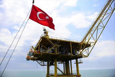 دعوای ترکیه با یونان و قبرس بر سر منابع گاز طبیعی یک دهه است که جریان دارد، اما ترکیه در سوی دیگر مدیترانه، در حالت مجادله با مصر به سر می‌برد.