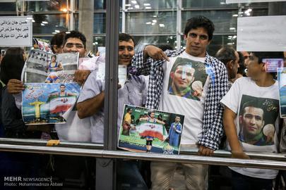 Crowds Welcome Victorious Freestyle Wrestlers Home from Rio