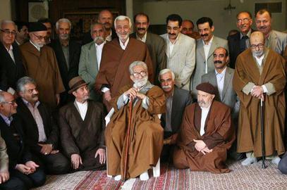 علت تجمع دراویش در گلستان هفتم نگرانی برای رهبر معنوی‌شان دکتر «نورعلی تابنده» بود. گفته می‌شد حکومت قصد حصر و تبعید او را دارد.