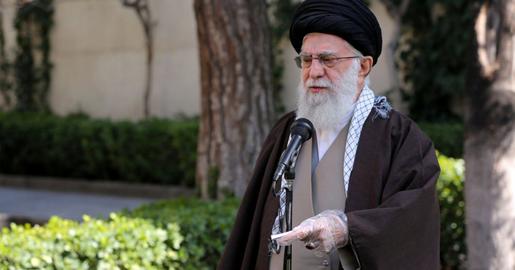رهبر جمهوری اسلامی نه تنها ادعا کرد که آمریکا شاید در تولید این ویروس نقش داشته باشد که با صحبت از دشمنی اجنه با ایران خود را به مضحکه خاص و عام در سطح جهان بدل کرد.