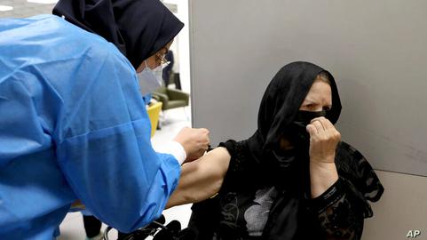 روند واکسیناسیون در ایران نیز همچنان به کُندی پیش می‌رود.