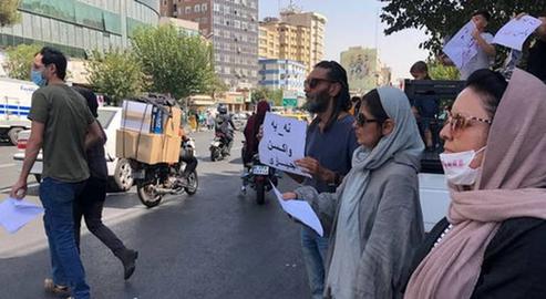 Anti-Vaxxers Invoke Ghasem Solemani at Tehran Protest