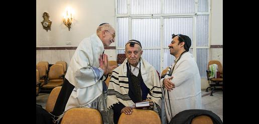 Iranian Jews praying for Khamenei's health