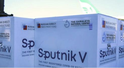 ​​​​​​​L'Iran coproduira le vaccin Spoutnik-V ; Retour du prédicateur « Huile de violette »