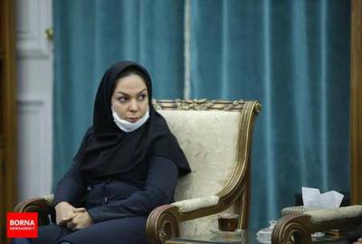 پاسخ یک مسئول به نگرانی خانواده طاهره ریاحی: خبر صدمه چشمش را جدی نگیرید، وقتی آزاد شود خودتان می بینید