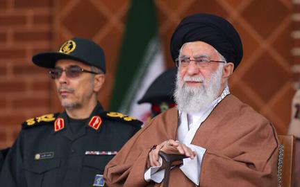 ۹ سال پیش خامنه‌ای واقعا خیال می‌کرد منابع نفتی غرب ته کشیده و تا ۹ سال دیگر، یعنی ۲۰۲۱، نفت آمریکا تمام می‌شود