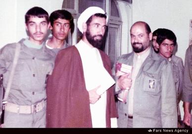 Abbas Duzduzani succeeded Javad Mansouri as the commander of the Revolutionary Guards. Next to him in this photograph is Mohammad Reza Bahonar