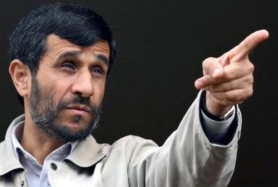 Ahmadinejad as anti-politician in his trademark windbreaker