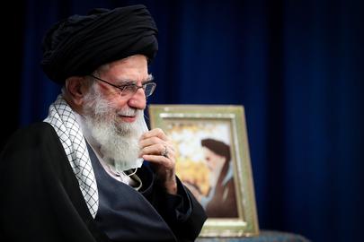 این اولین بار نیست که علی خامنه‌ای فردی را از کاندیداتوری برای انتخابات ریاست‌جمهوری منع می‌کند. البته دخالت‌های او دامنه گسترده‌ای دارد و محدود به انتخابات ریاست‌جمهوری نیست.