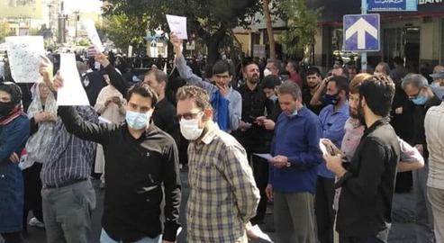 Iranian Anti-Vaxxer Protests Dismissed as Over-18s Inoculations Begin