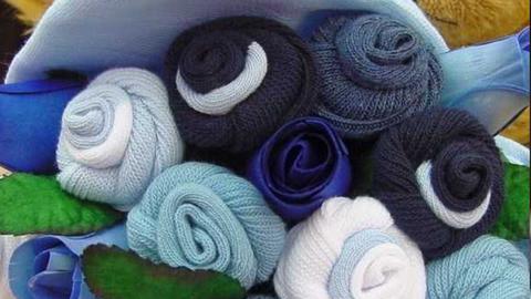 Some Iranians Can’t Afford to Buy Socks for Father's Day