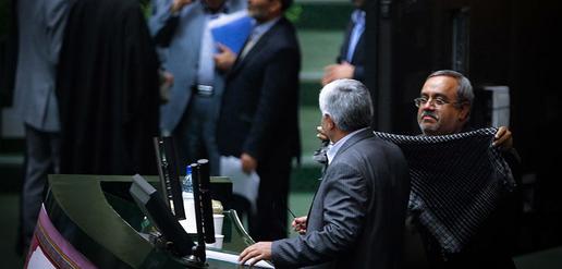 محمد فرهادی با رای بالای نمایندگان مجلس  وزیر علوم شد.