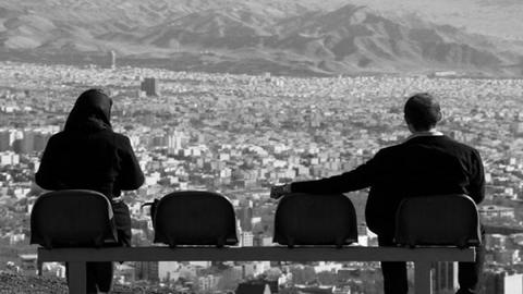 «۲۰ میلیون نفر در ایران برای تامین نیاز‌های جنسی خود دچار مشکل هستند»