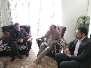 خانواده حامد رضایی کودک ۱۲ ساله افغانستانی که چند روز پیش خبر تجاوز و خودکشی او منتشر شد و از عدم دستگیری مظنون این قضیه انتقاد کرده بود، می‌گوید فرد مظنون در کاشان بازداشت  شده است