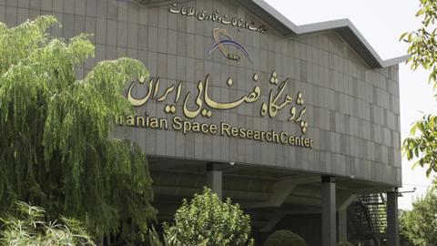یکی از اتفاقاتی که مقامات جمهوری اسلامی سخنان متناقضی درباره آن بیان کرده‌اند، آتش‌سوزی در پژوهشگاه فضایی بود.