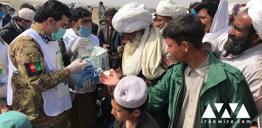 توزیع ماسک به افراد فقیر در استان هرات