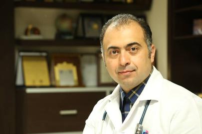 «محمدرضا صالحی»، مجری تست بالینی واکسن کرونای ایرانی می‌گوید که واکسیناسیون علیه ویروس کرونا حداقل باید چندین ماه به شکل مستمر انجام شود و در این صورت است که موجب توقف شیوع ویروس خواهد شد.