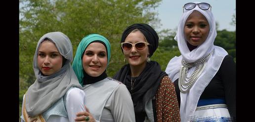 نماینده ایران در مسابقات دختر شایسته جهان اسلام: به پوست و دماغ امتیاز نمی دهند
