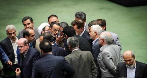 مجلس یازدهم، مجلسی کاملا سیاسی و پی‌گیر مسایل جناحی است تا حل مشکلات اقتصادی مردم.