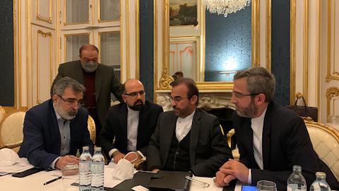 اعضای گروه مذاکره‌کننده جمهوری اسلامی. سه معاون وزیر خارجه و معاون سازمان انرژی اتمی ایران در این تصویر حضور دارند.