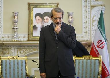 کناره‌گیری علی لاریجانی از پرونده قرارداد ۲۵ ساله ایران و چین