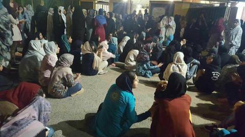 اعتراض دانشجویان دختر دانشگاه چمران اهواز به خرابی سیستم خنک کننده خوابگاه ها