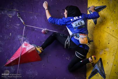 Tehran Hosts Asian Rock Climbing Competition