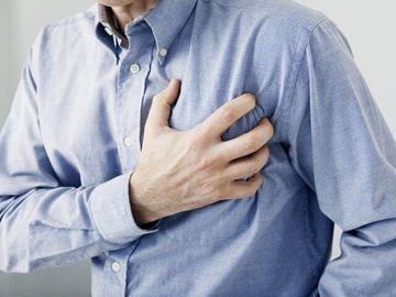 گرچه در یک سال و چند ماه اخیر همه توجه دنیا به ویروس کرونا و مرگ‌ومیر ناشی از کووید-۱۹ بوده، ولی هنوز هم بنا بر آمارهای جهانی، مهم‌ترین عامل مرگ مردان ۳۵ سال به بالا، بیماری‌های قلبی و عروقی است.