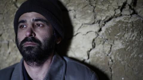 گفته می‌شود رسول‌اف شخصیت خسرو را  از روی شخصیت حقیقی «خسرو براتی» خلق کرده است.