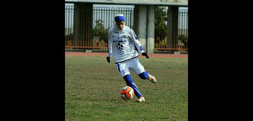 افسانه اقبال قریب به 15 سال در تمام رده های فوتبال ملوان حضور داشت