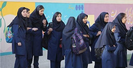 Government Study: Schoolgirls in Iran are Turning Away From Hijab