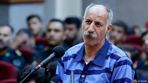 با برگزاری دادگاه دوباره محمد ثلاث نزدیک به دو ماه پس از اعدامش، آشکار شد اگر دستگاه قضایی جمهوری اسلامی اراده کند، مرده‌ها را هم می‌توان محاکمه کرد.