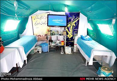 نیروی دریایی سپاه یکی از فعال‌ترین نیروهای سپاه در حوزه درمان است. این نیرو در استان‌های جنوبی کشور اقدام به ساخت درمانگاه‌های متعدد کرده است