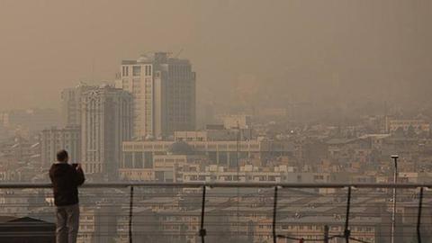 آلودگی هوا در تهران؛ مدارس هنوز باز نشده، غیرحضوری شد