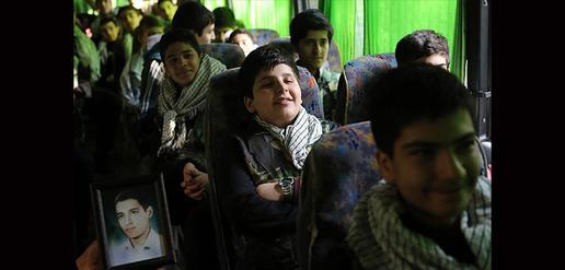 Tehran Students Embark on Rahian-e Noor Tour
