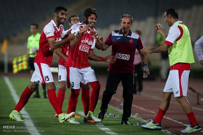 پرسپولیس برد، تراکتور باخت، نفت لیگ را وارونه کرد