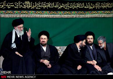 حاشیه های سیاسیِ میهمانی مذهبی خامنه ای