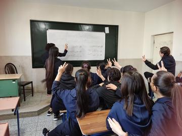 دزد ترانه و معترض؛ دست نظام برای پروپاگاندا خالی شده