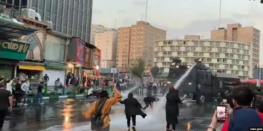 Tehran, Vali Asr Square, September 19, 2022