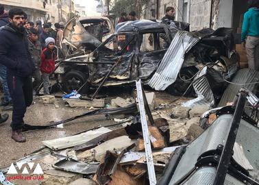 بالصور : آثار الدمار الذي خلفه انفجار سيارة مفخخة في مدينة اعزاز السورية